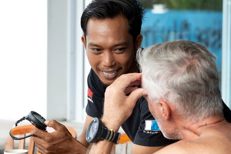 Persönliches Tauchbriefing bei Paradise Diving Bali